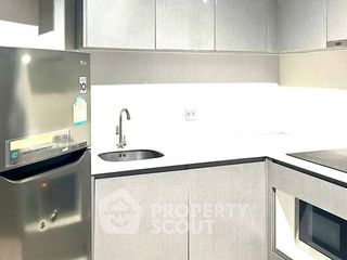 For rent 2 bedrooms condo in Ratchathewi, Bangkok