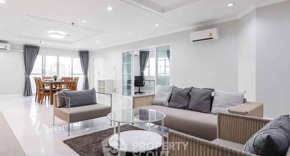 For rent 2 bedrooms condo in Watthana, Bangkok