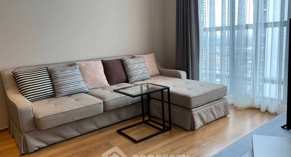 For rent 2 bedrooms condo in Khlong Toei, Bangkok