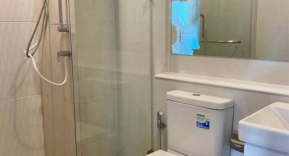 Wohnung zur Miete mit 1 Zimmer in Pathum Wan, Bangkok