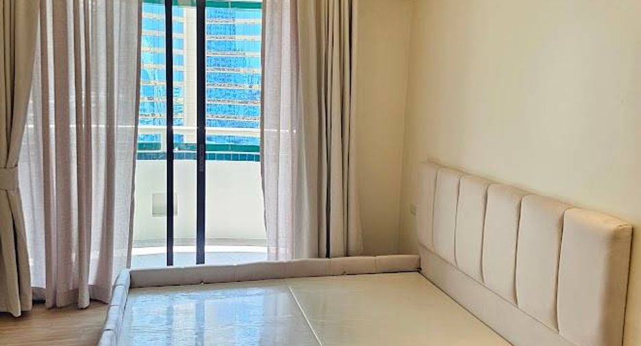 À louer 4 chambres condo à Khlong Toei, Bangkok