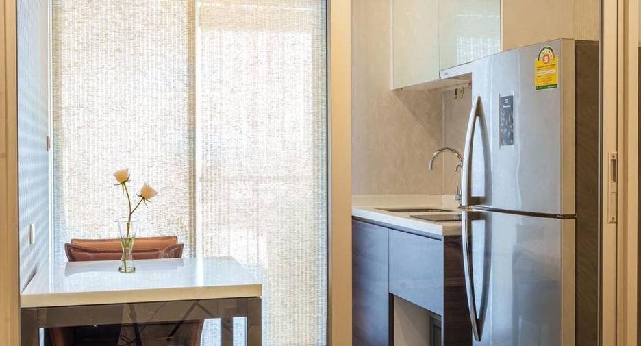 For rent 1 bed condo in Sathon, Bangkok