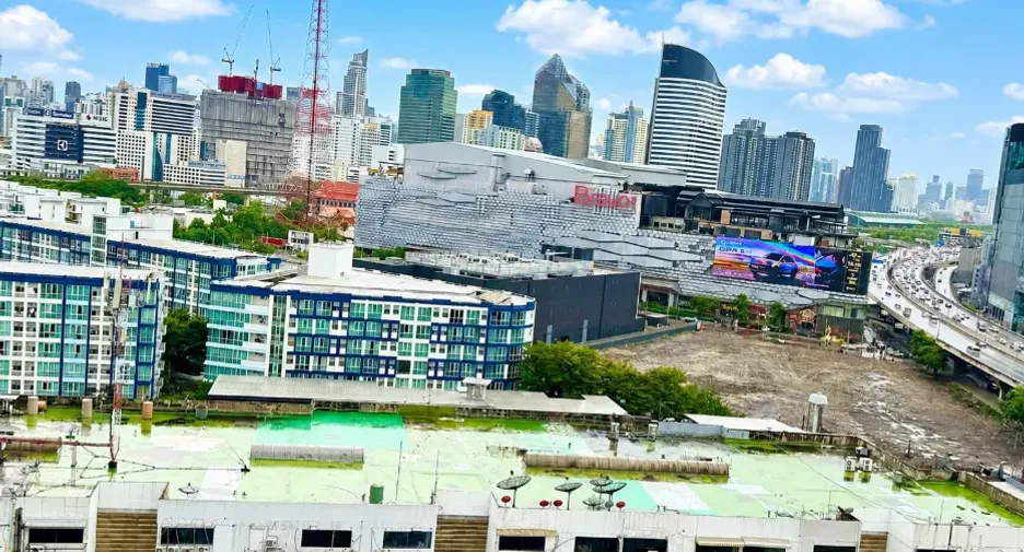 For sale 1 bed condo in Huai Khwang, Bangkok