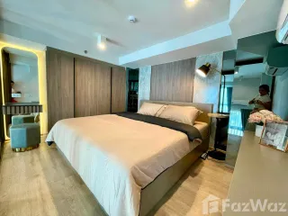 Wohnung zur Miete mit Studio in Huai Khwang, Bangkok
