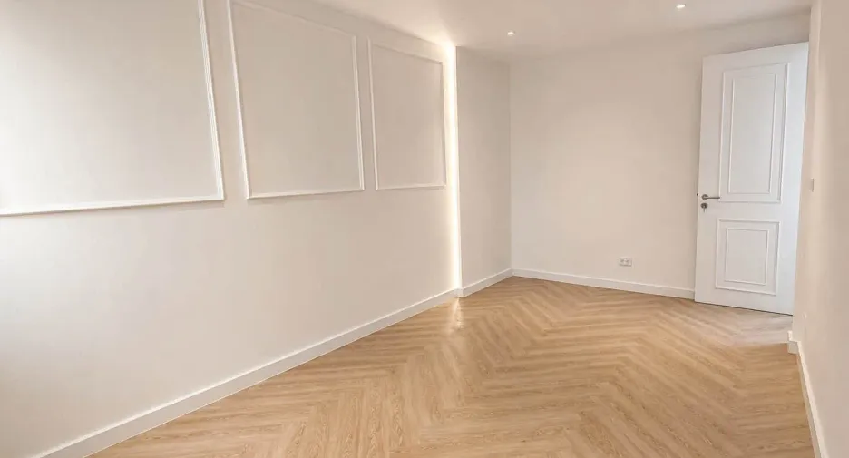 For sale 4 bedrooms townhouse in Phra Khanong, Bangkok