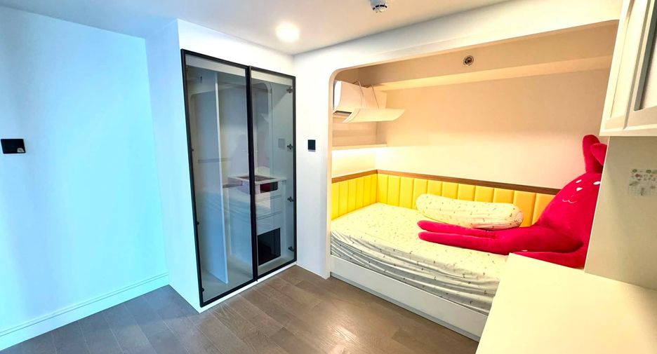 For rent and for sale 3 bedrooms condo in Bang Rak, Bangkok
