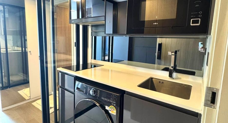 For rent and for sale 3 bedrooms condo in Bang Rak, Bangkok