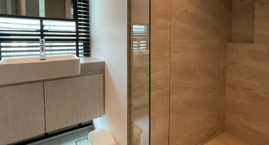 Condo en alquiler de 2 habitaciones en Sathon, Bangkok