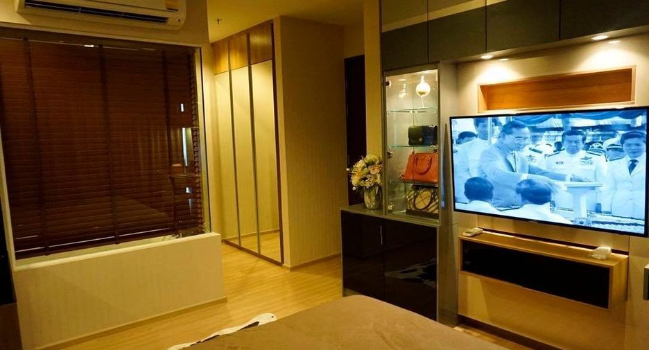For rent and for sale 2 bedrooms condo in Sathon, Bangkok