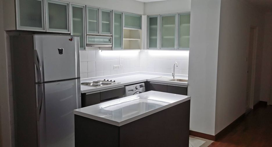 For rent and for sale 3 bedrooms condo in Watthana, Bangkok