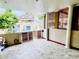 À louer 2 chambres maison de ville à Mueang Phuket, Phuket