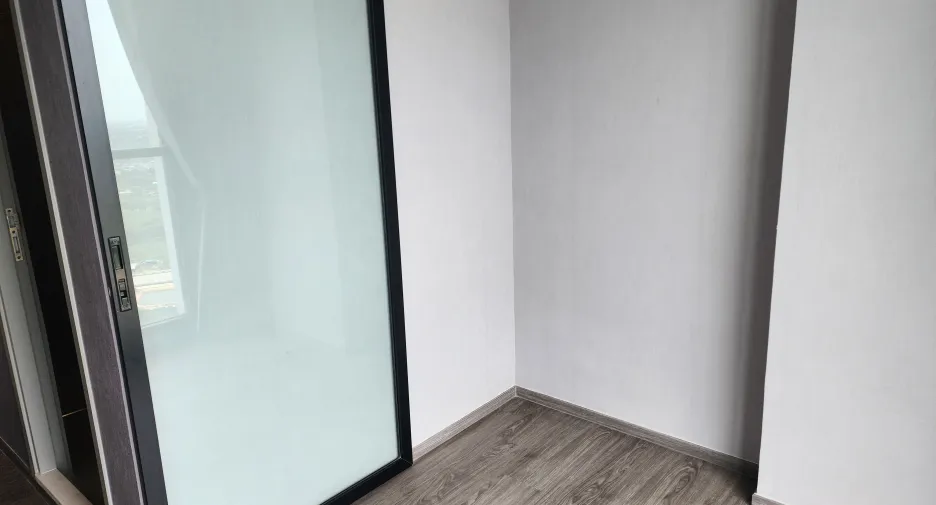 Wohnung zur Miete mit 2 Zimmer in Mueang Rayong, Rayong