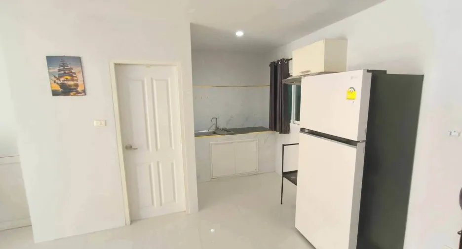 À louer 3 chambres villa à Mueang Chon Buri, Chonburi
