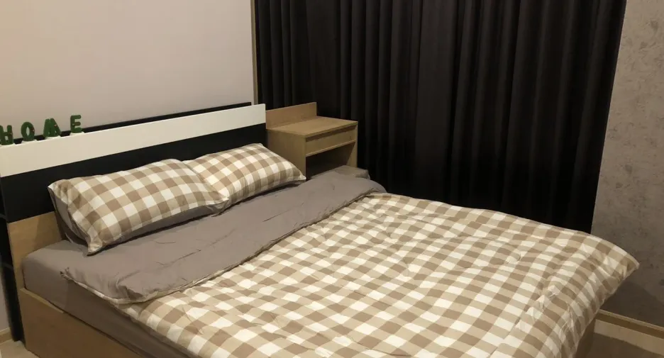 For sale 1 bed condo in Huai Khwang, Bangkok