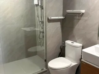 For rent 2 bedrooms condo in Bang Rak, Bangkok