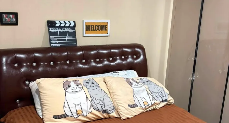 For rent 2 bedrooms condo in Bang Rak, Bangkok