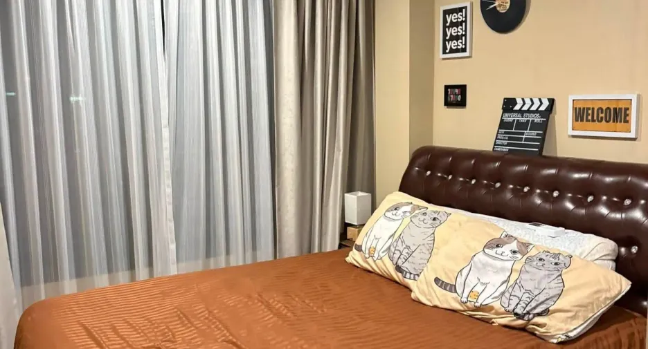 For rent 2 bedrooms condo in Bang Rak, Bangkok