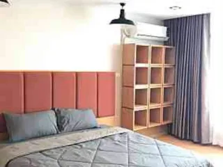For rent 3 bedrooms condo in Bang Rak, Bangkok