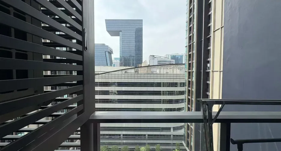 For sale 1 bed condo in Huai Khwang, Bangkok