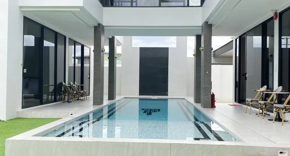 For sale 5 bedrooms villa in Mueang Chiang Mai, Chiang Mai