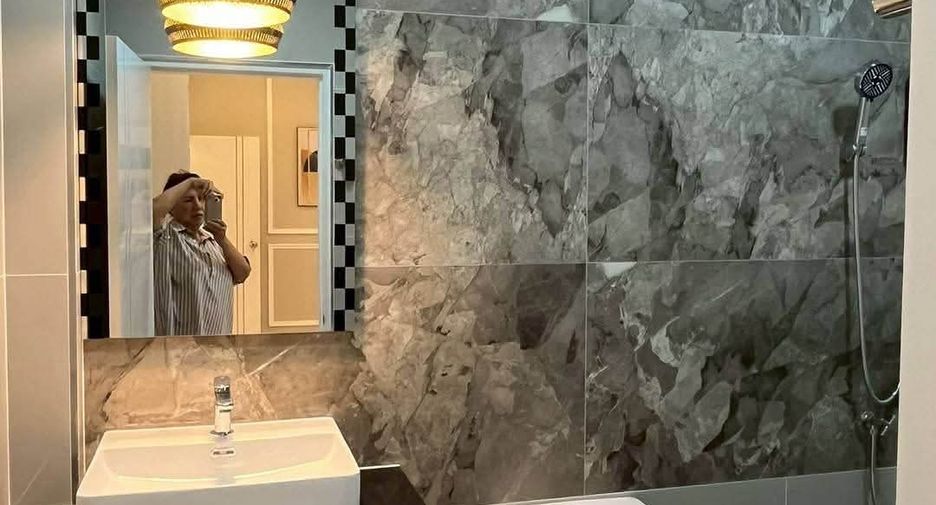 For sale 3 ベッドルーム villa in Bang Lamung, Chonburi