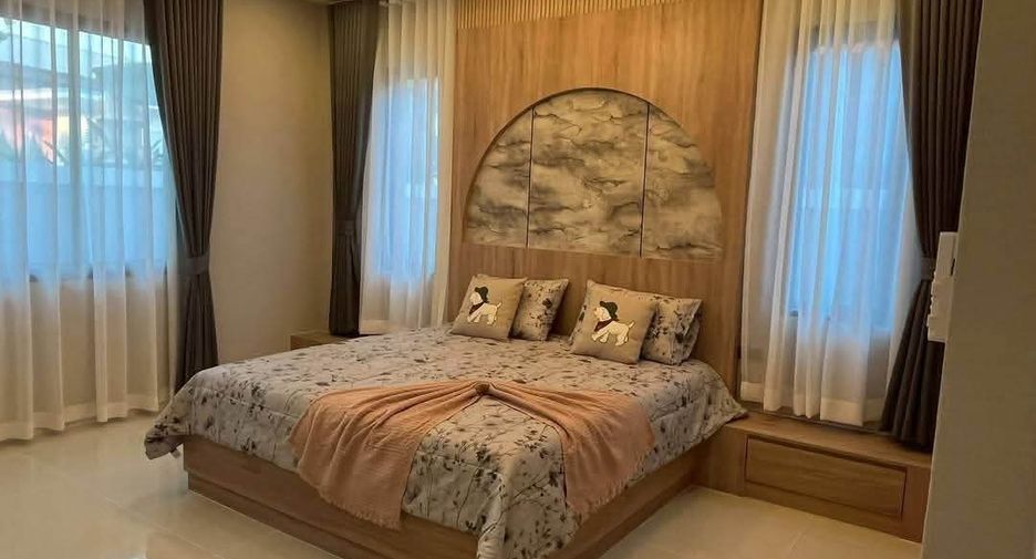For sale 3 ベッドルーム villa in Bang Lamung, Chonburi