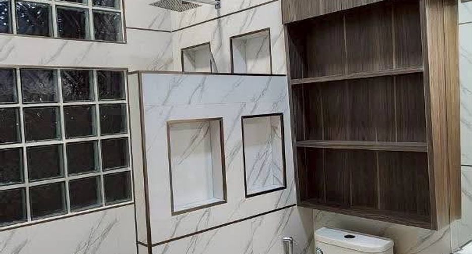 For sale 4 bedrooms villa in Bang Lamung, Chonburi