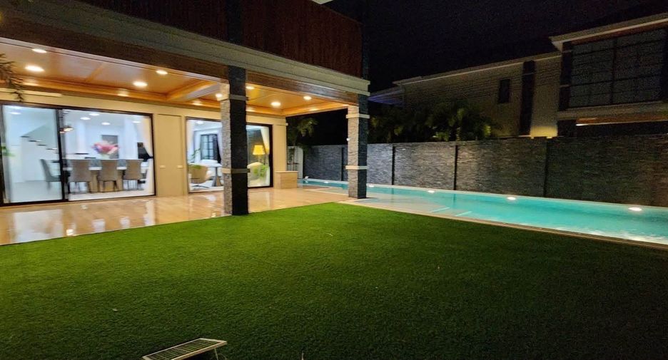 For sale 4 bedrooms villa in Bang Lamung, Chonburi