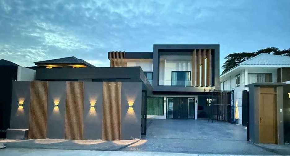 For rent 5 bedrooms house in Jomtien, Pattaya