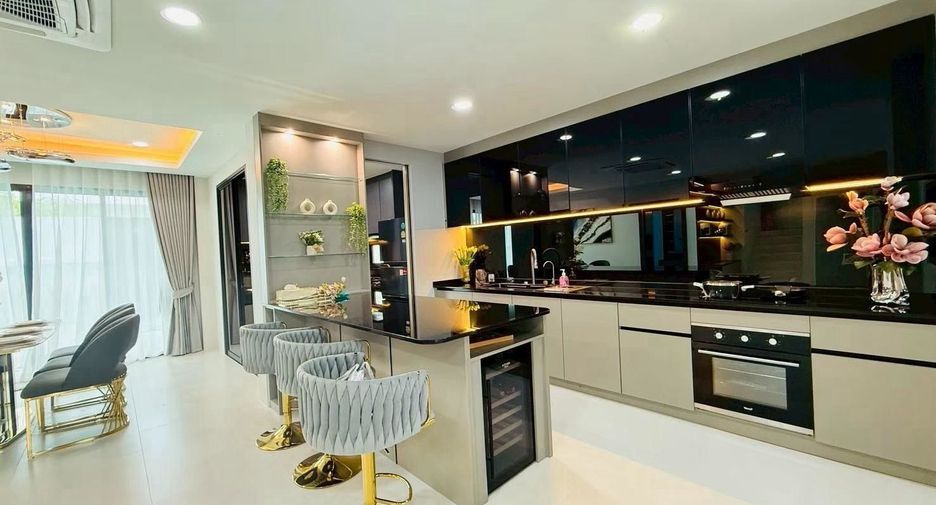 For rent 5 bedrooms house in Jomtien, Pattaya