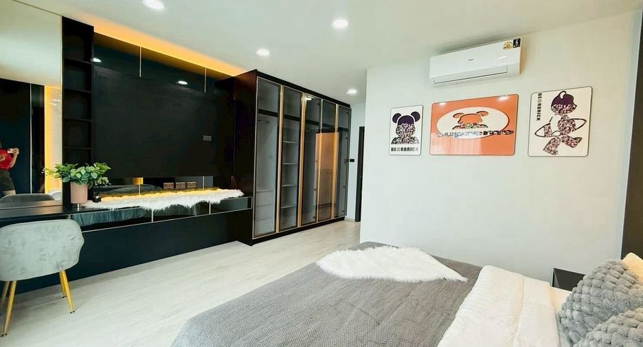 For rent 5 bedrooms house in Jomtien, Pattaya