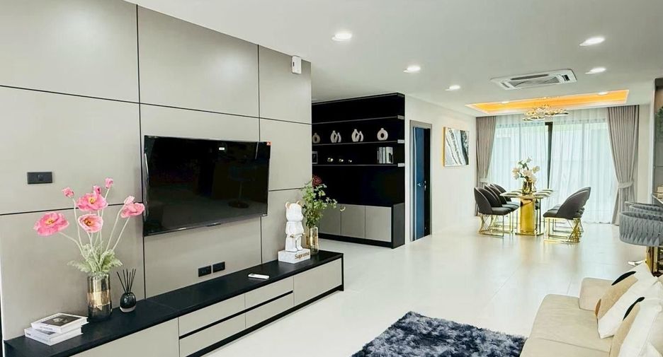 For rent 5 bedrooms house in Jomtien, Pattaya
