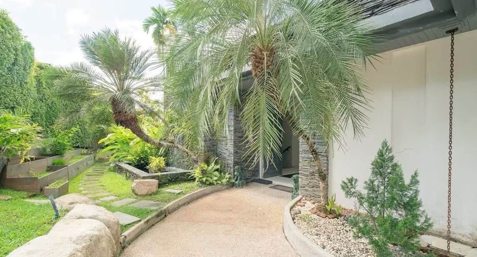 Villa zum Kauf mit 5 Zimmer in Thalang, Phuket