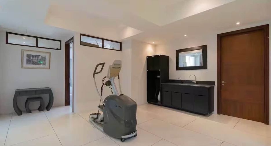 Villa zum Kauf mit 5 Zimmer in Thalang, Phuket