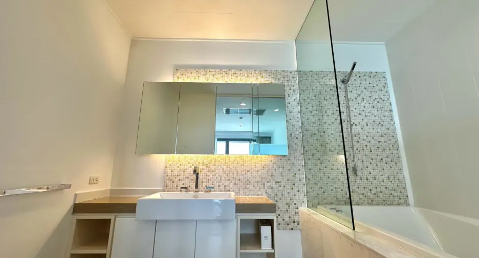 For rent 3 bedrooms condo in Bang Lamung, Chonburi