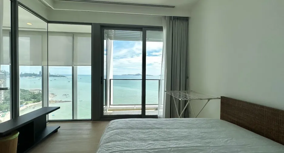 For rent 3 bedrooms condo in Bang Lamung, Chonburi