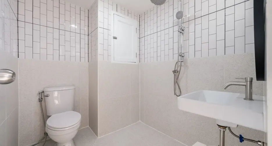 For sale 2 bedrooms condo in Bang Na, Bangkok