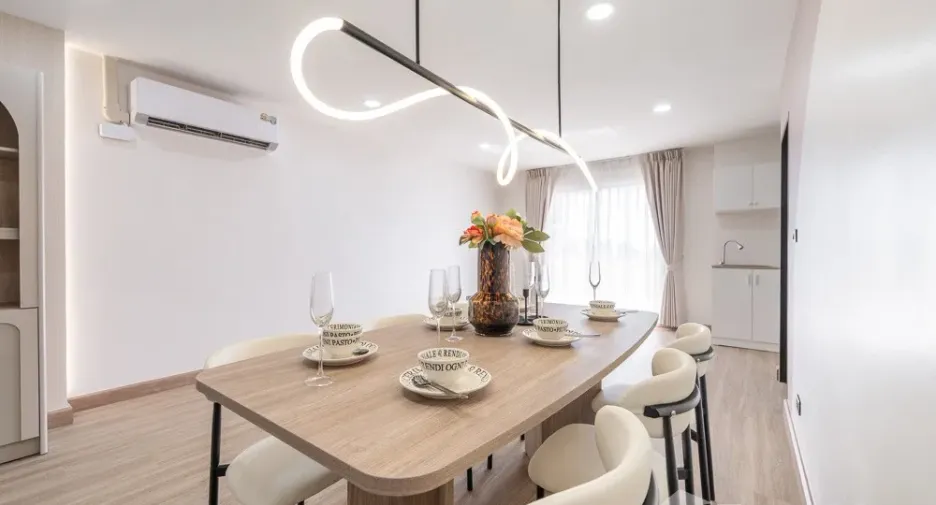 À vendre 2 chambres condo à Din Daeng, Bangkok