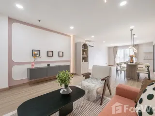 À vendre 2 chambres condo à Din Daeng, Bangkok