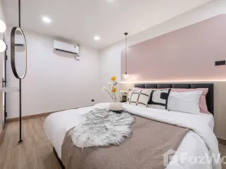 À vendre 2 chambres condo à Din Daeng, Bangkok