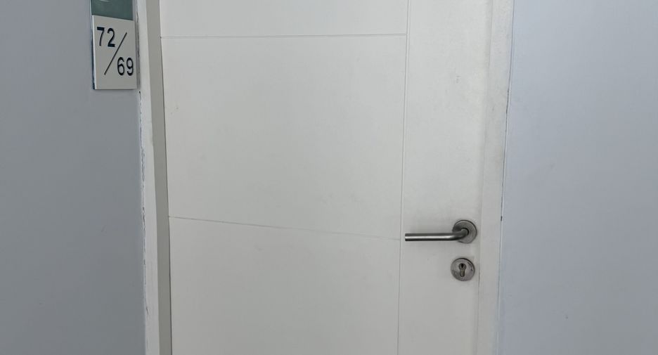 For rent 2 bedrooms condo in Mueang Phuket, Phuket