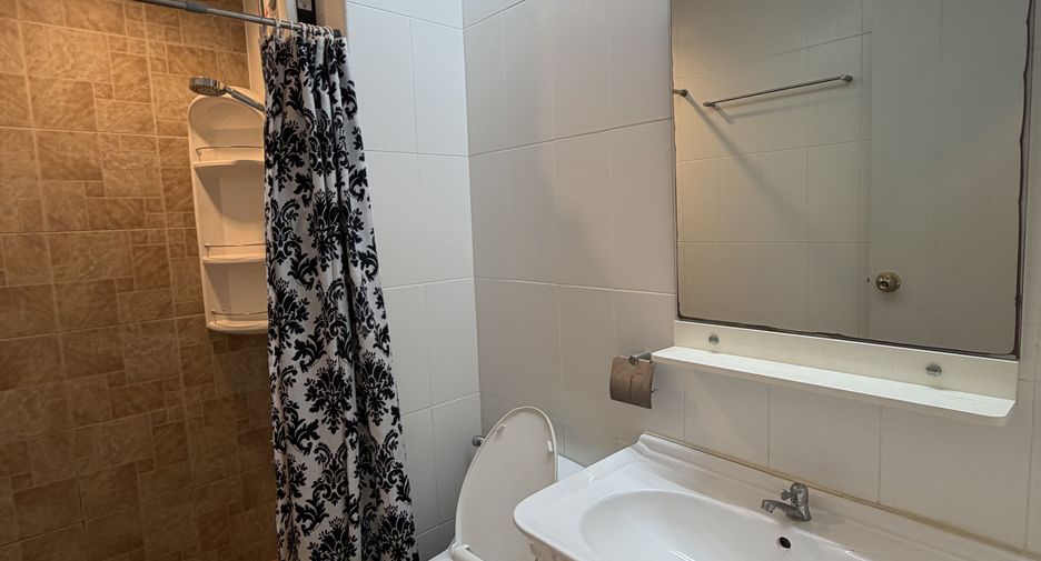 For rent 2 bedrooms condo in Mueang Phuket, Phuket