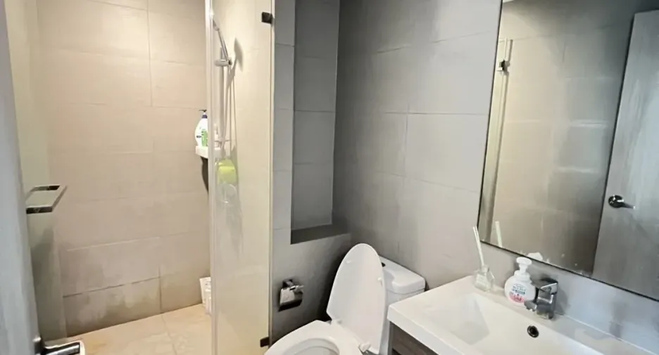 For sale 1 bed condo in Bang Na, Bangkok