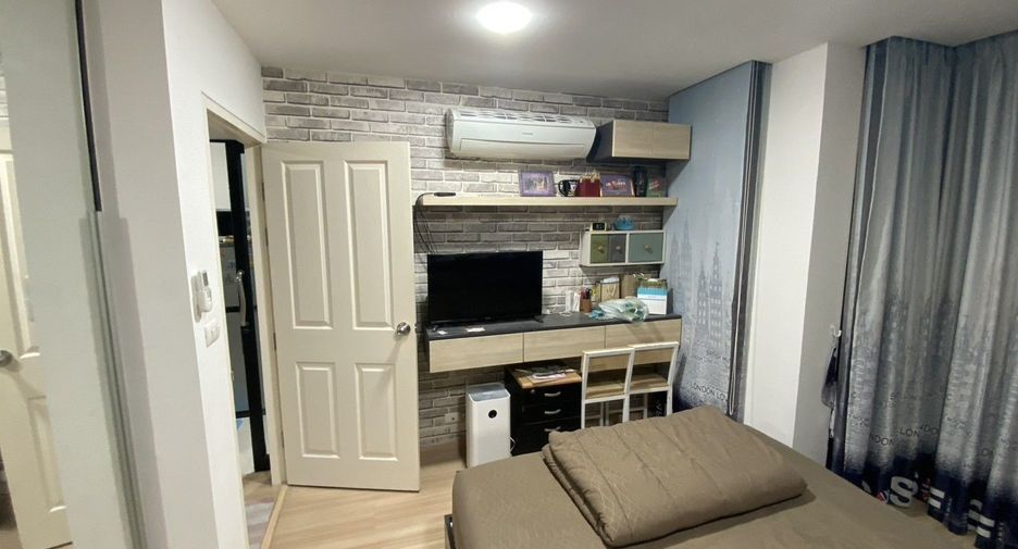 For sale 1 bed condo in Phra Khanong, Bangkok