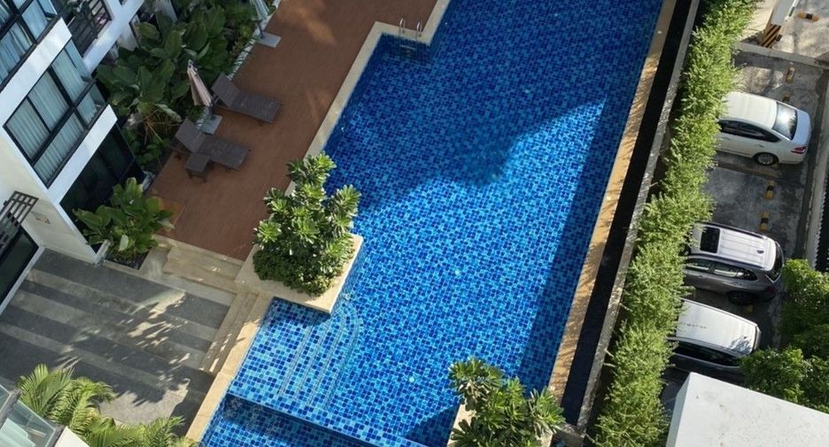 For sale 1 bed condo in Phra Khanong, Bangkok