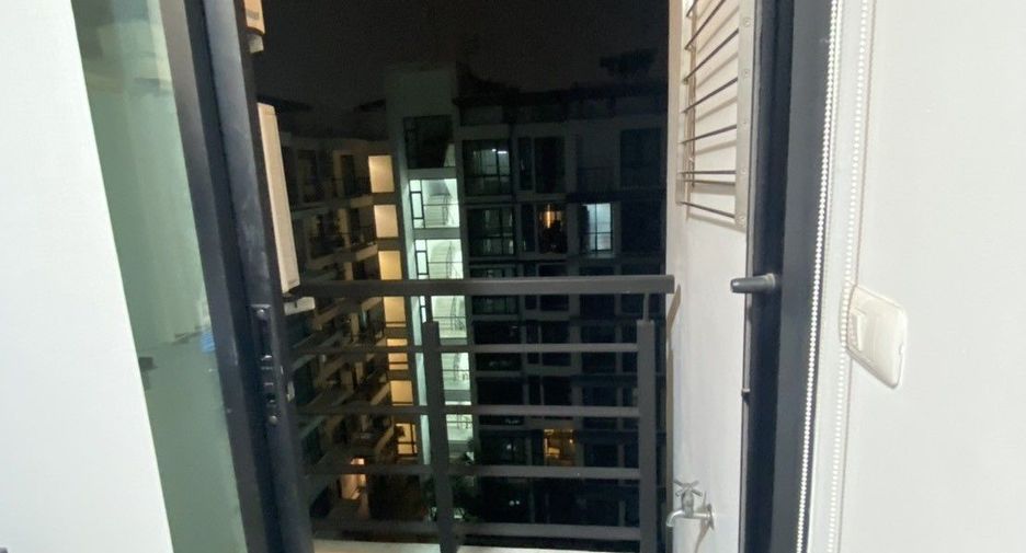 For sale 1 bed condo in Phra Khanong, Bangkok