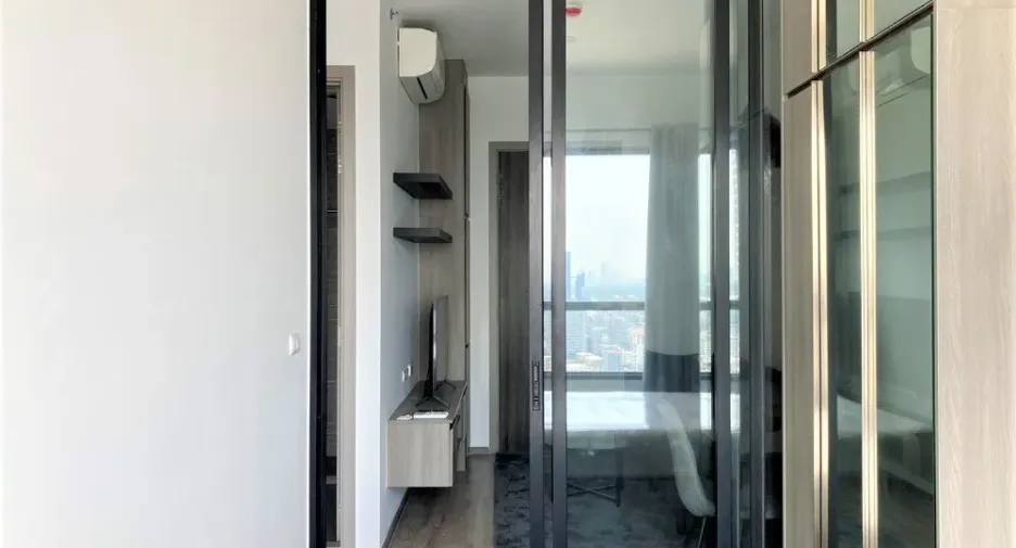 For sale studio condo in Watthana, Bangkok