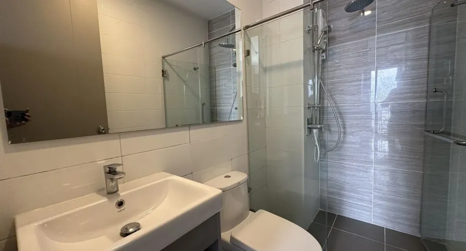 For sale studio condo in Watthana, Bangkok