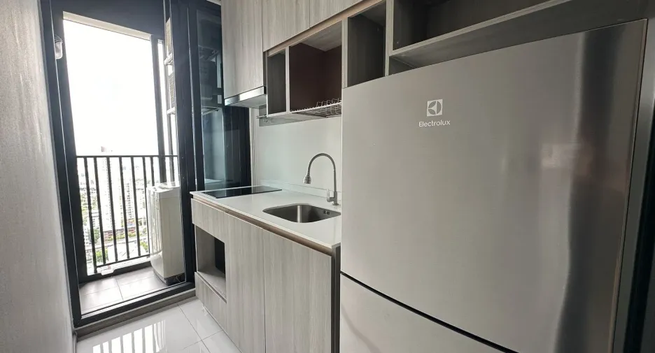 For sale studio condo in Watthana, Bangkok