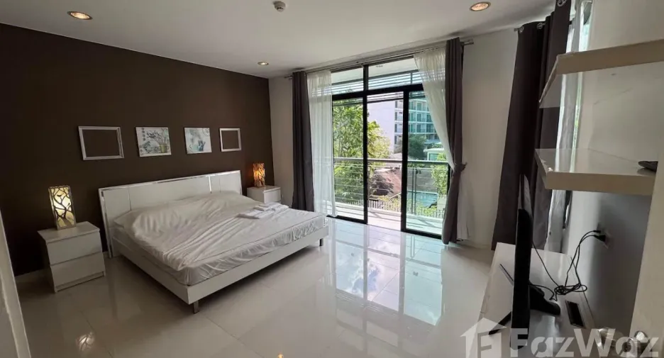 For sale 3 bedrooms condo in Kathu, Phuket